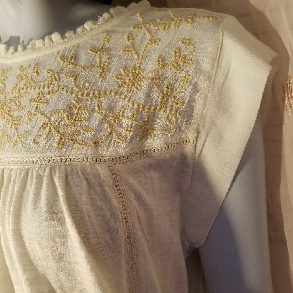 NWT Lucky boho shirt L cap-]sleeve w/embroidery